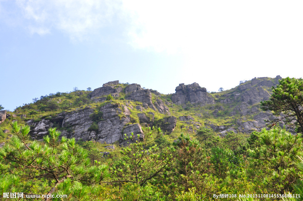  p>大丰山位于距清流县城45公里的赖坊乡动员罗村里东南,最高峰为 a