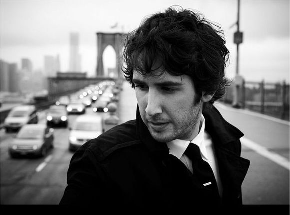  p>乔诗·葛洛班(josh groban),1981年2月27日出生于美国洛杉矶,美国