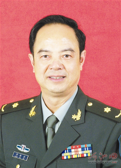  p>邓锐斌,著名导演,舞蹈编导,国家一级编导,著名艺术家.