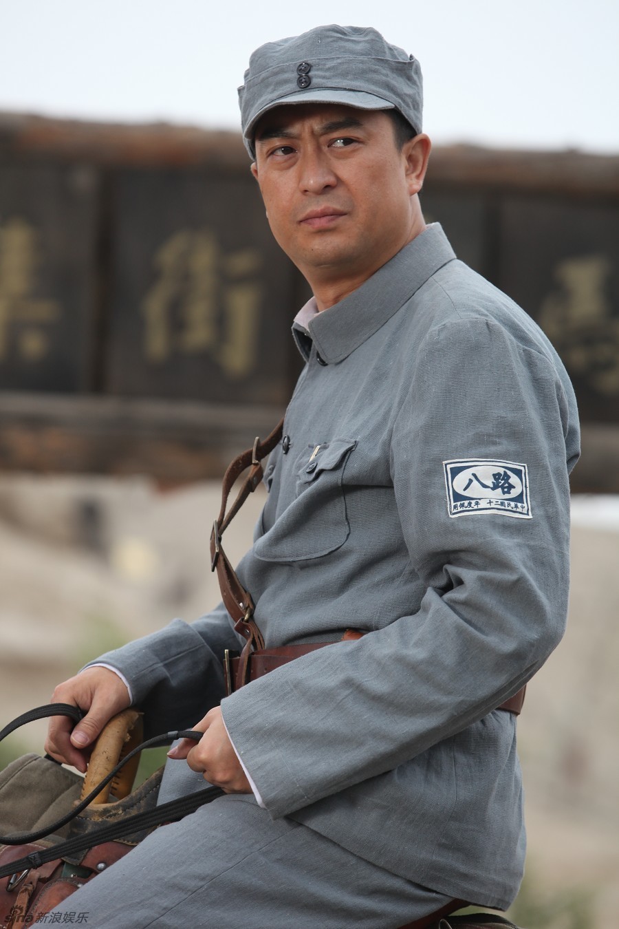 年4月8日出生于陕西省西安市,祖籍陕西省安康市,中国内地影视男演员