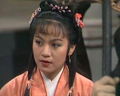  p>斑斑,原名黎小雯,出生于中国香港,中国香港女艺人.