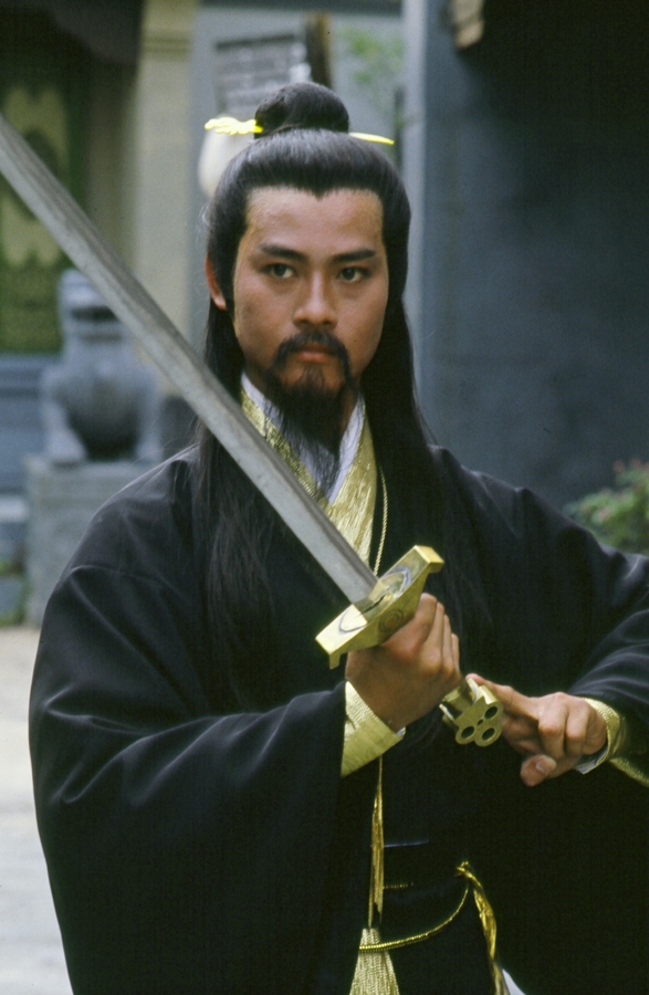  p data-id="gnx4elg72r">东洋武士无名客(陈鸿烈),异生研习剑道,远涉