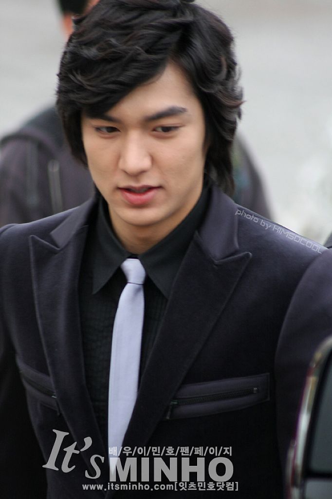  p>具俊表是韩国电视剧《花样男子》中人物,世界知名的韩国顶级超级大