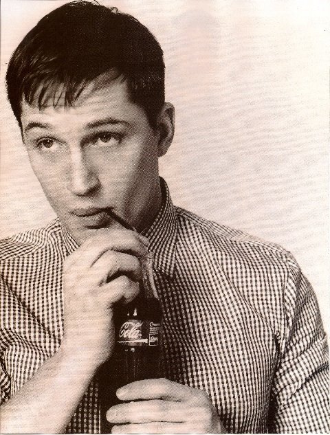  p>汤姆·哈迪(tom hardy),1977年9月15日出生于英国伦敦哈默史密斯