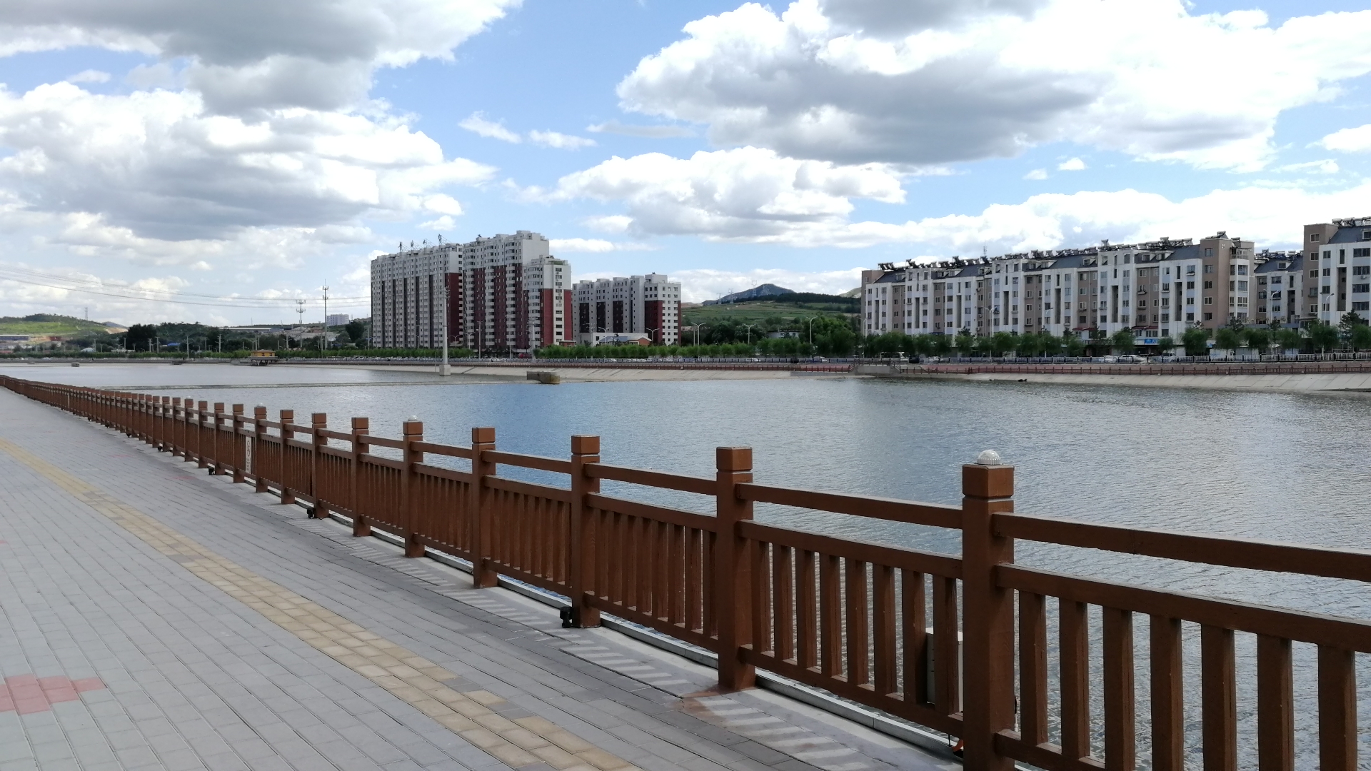  p>城市也叫城市聚落,一般包括了 a target="_blank" href="/item