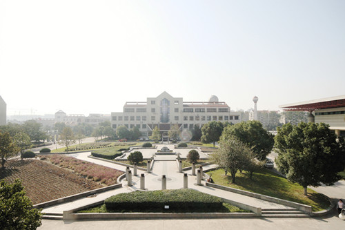  p>永康市第一中学,简称"永康一中",位于浙江省 a href="#">永康市 /a