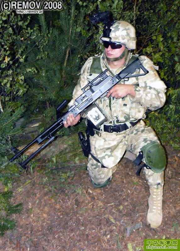 ukm-2000通用机枪