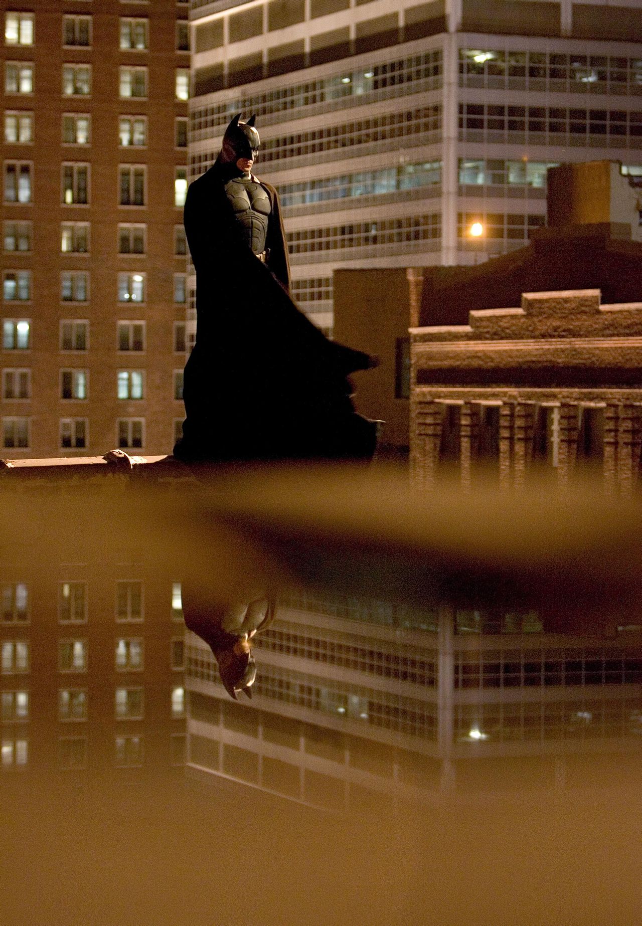 p>《蝙蝠侠:侠影之谜》(batman begins)改编自 a target="_blank"