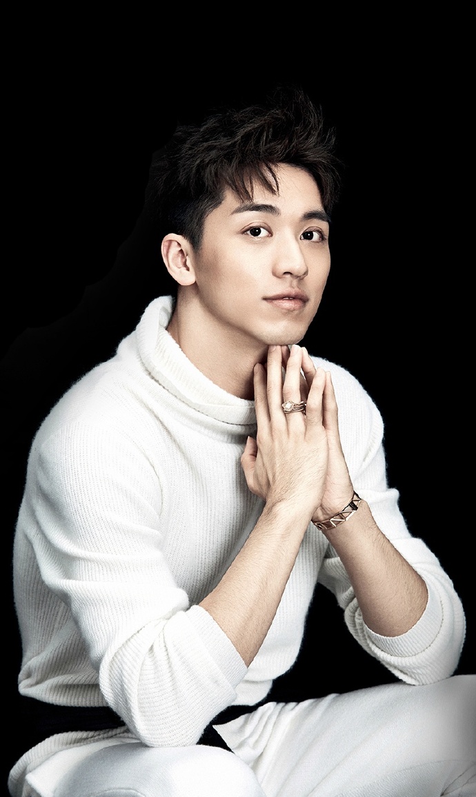  p>许魏洲,1994年10月20日出生于上海市,中国内地影视男演员,歌手