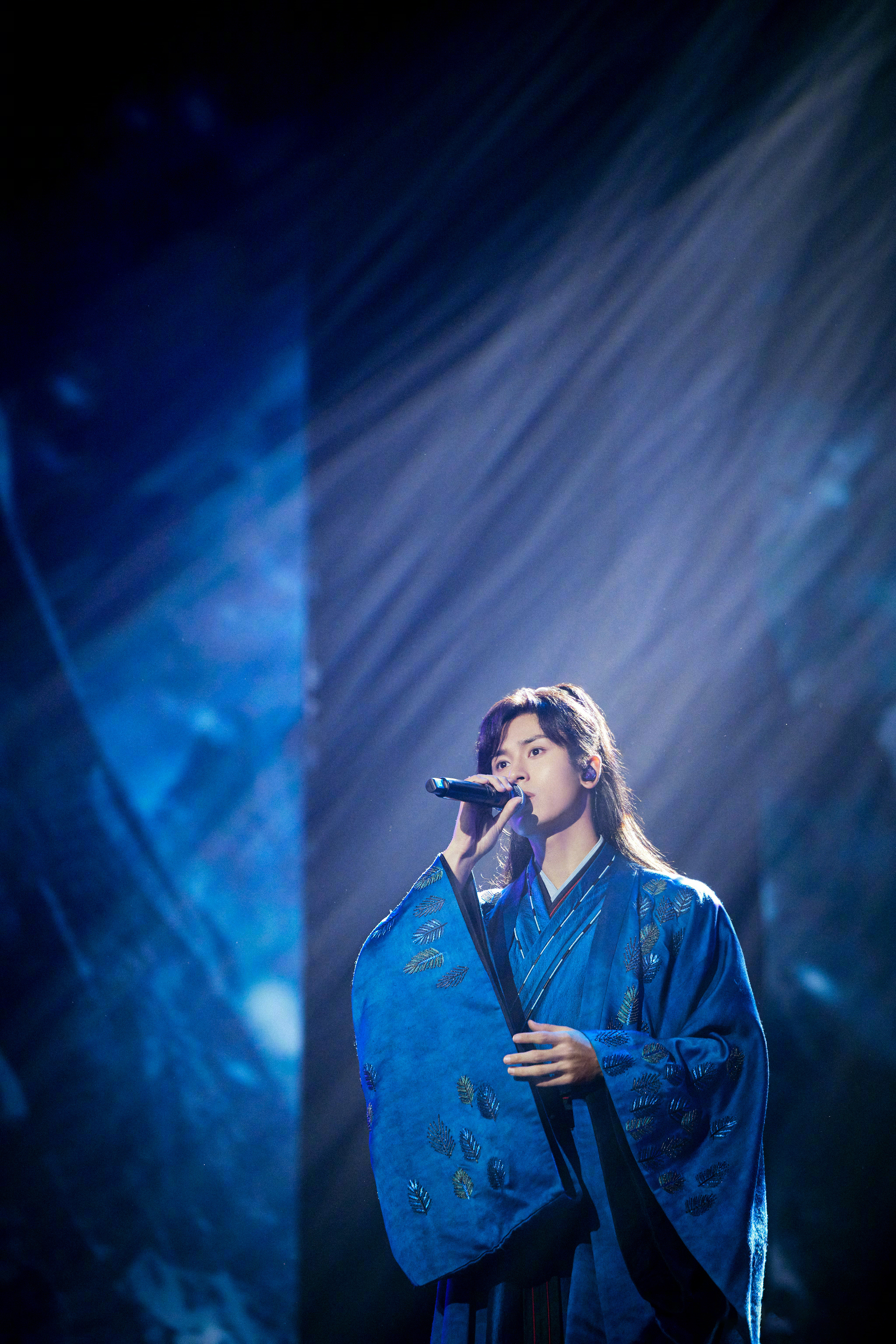  p>张哲瀚,1991年5月11日出生于江西省新余市,中国内地影视男演员