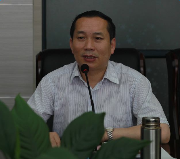 汉族,安徽省望江县人,研究员,硕士生导师,历任中国矿业大学团委书记