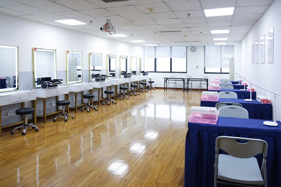 由成都市人力资源和社会保障局主管的职业技能培训机构,是四川美容