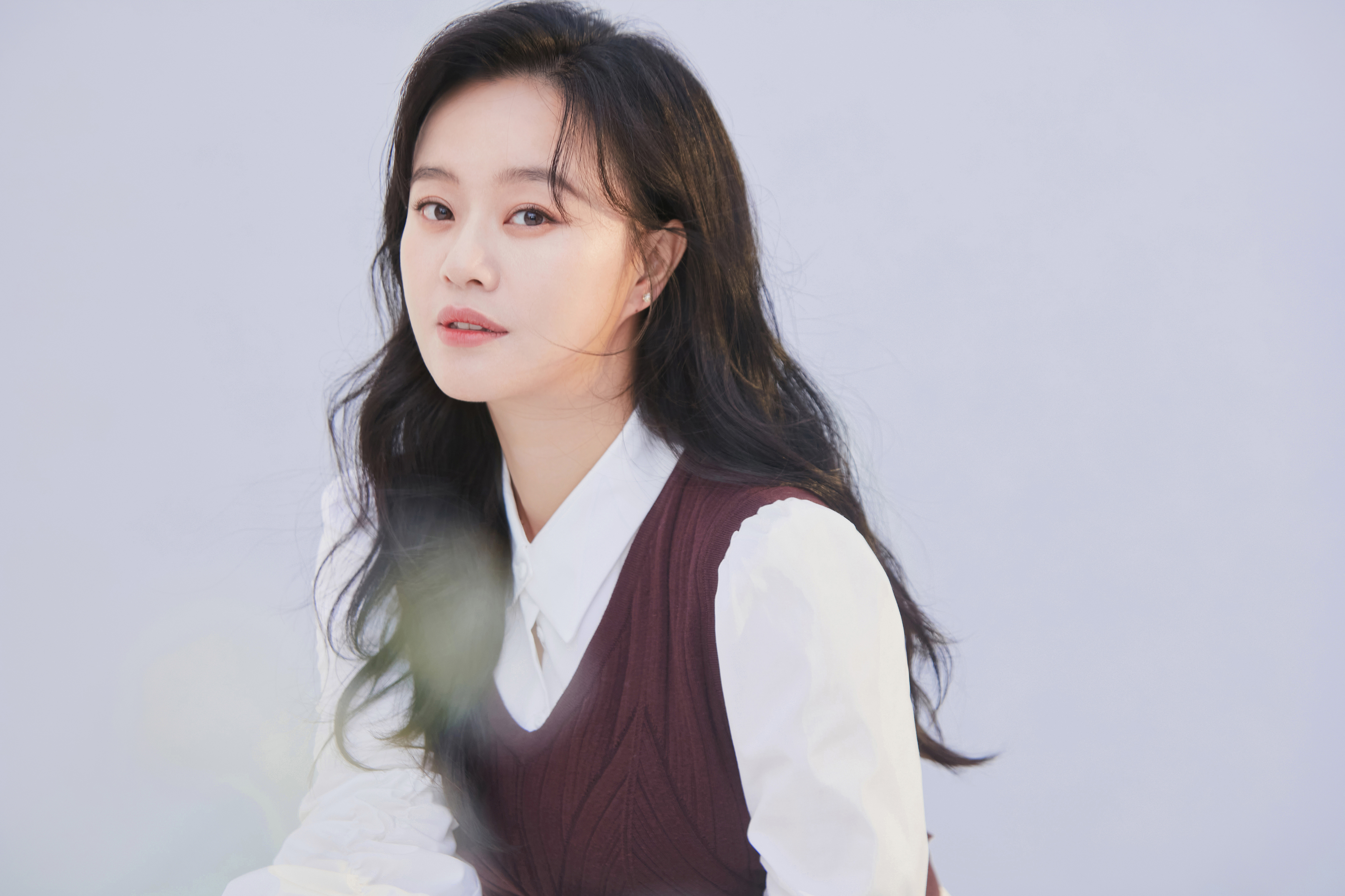 id="gnwo72b8u8">何翯,1987年6月25日出生于辽宁省,中国内地女演员