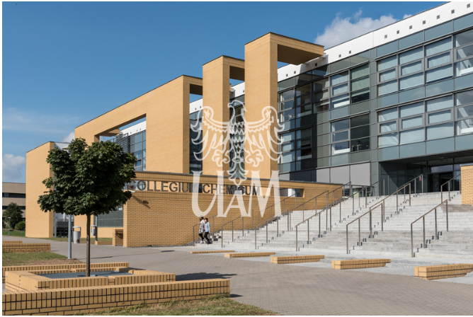 波兹南密茨凯维奇大学