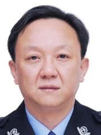 杨浩,男,现任湖北省鄂州市公安局梁<span