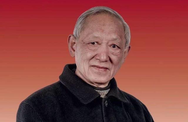 张先松：自掏退休工资，收徒承继汉绣绝活_百科TA说