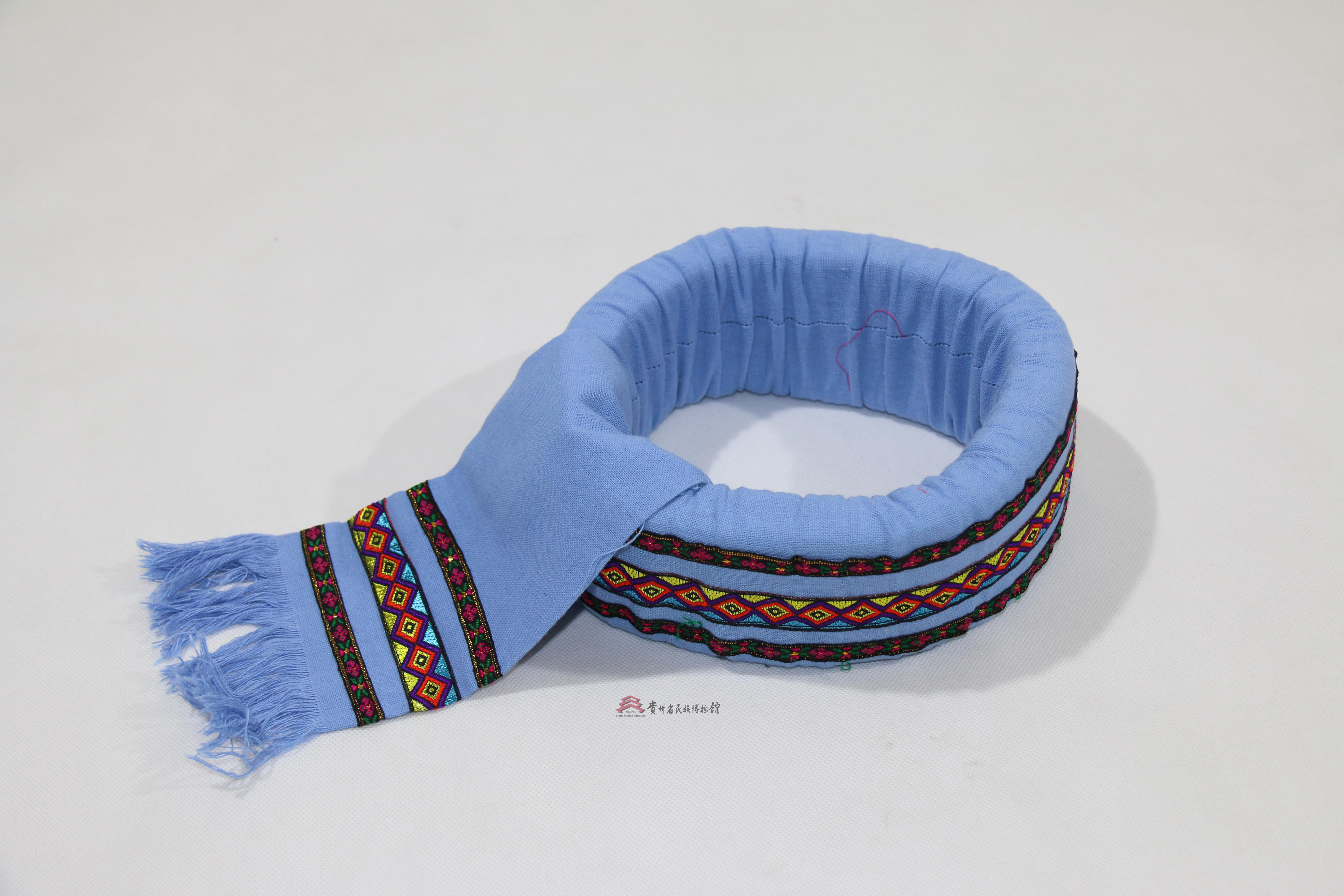 当代贞丰布依族蓝布流苏男童帽