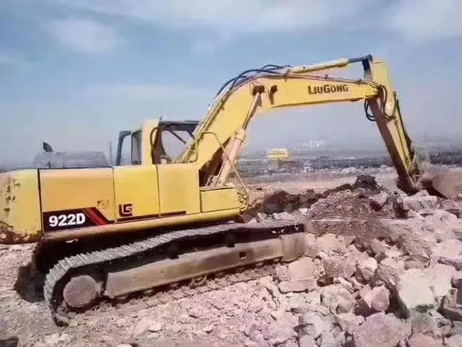 柳工922d挖掘机