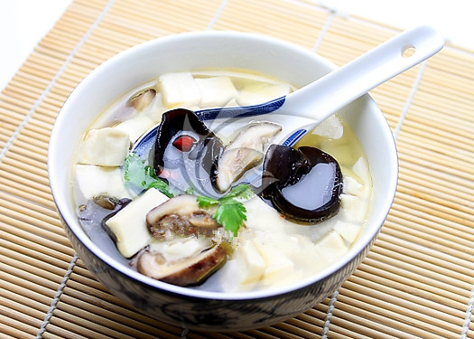 木耳豆腐汤