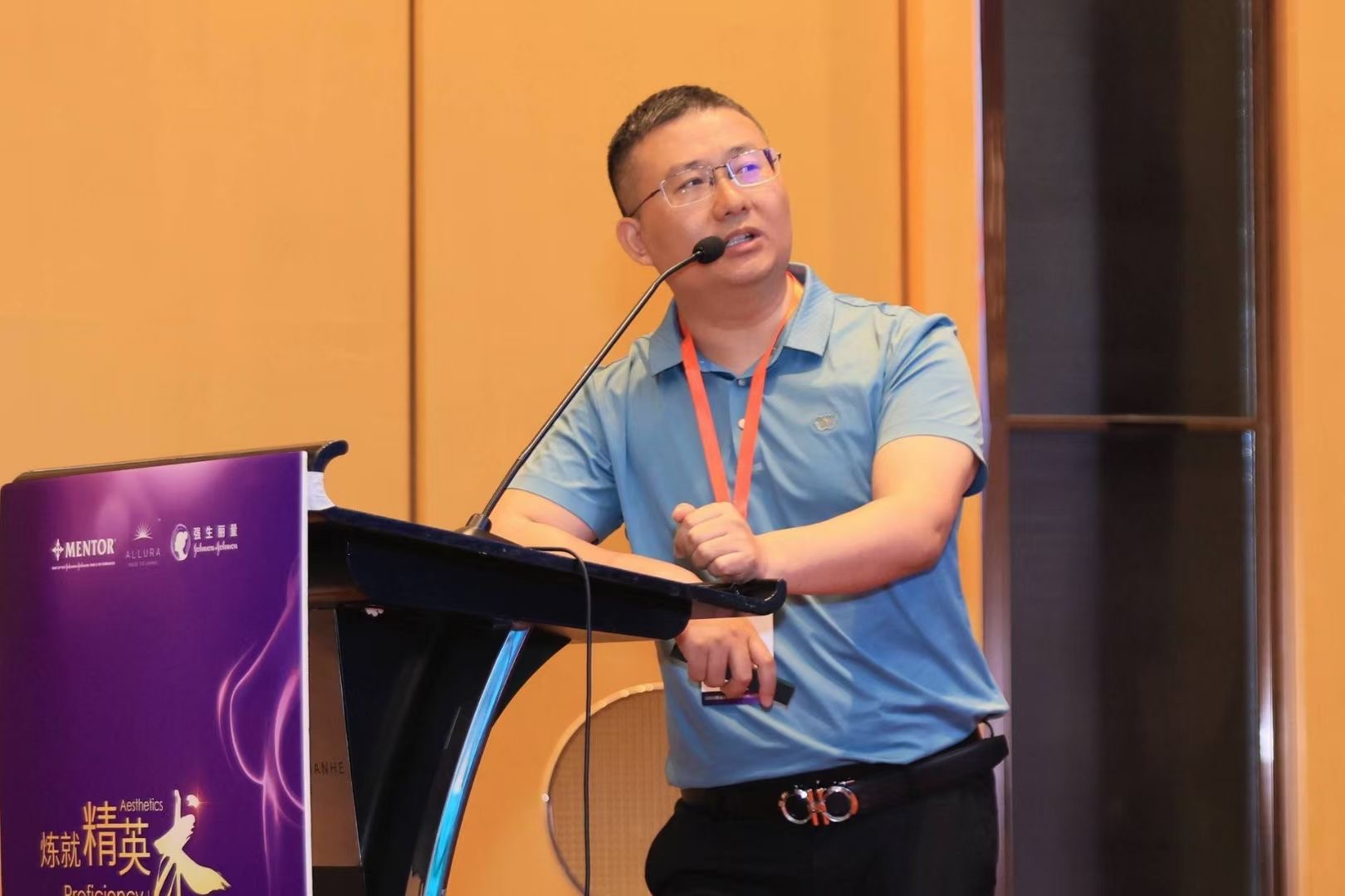  p data-id="u7ulsxhbnond">肖军,男,外科医生,执业于湖南省双清智美