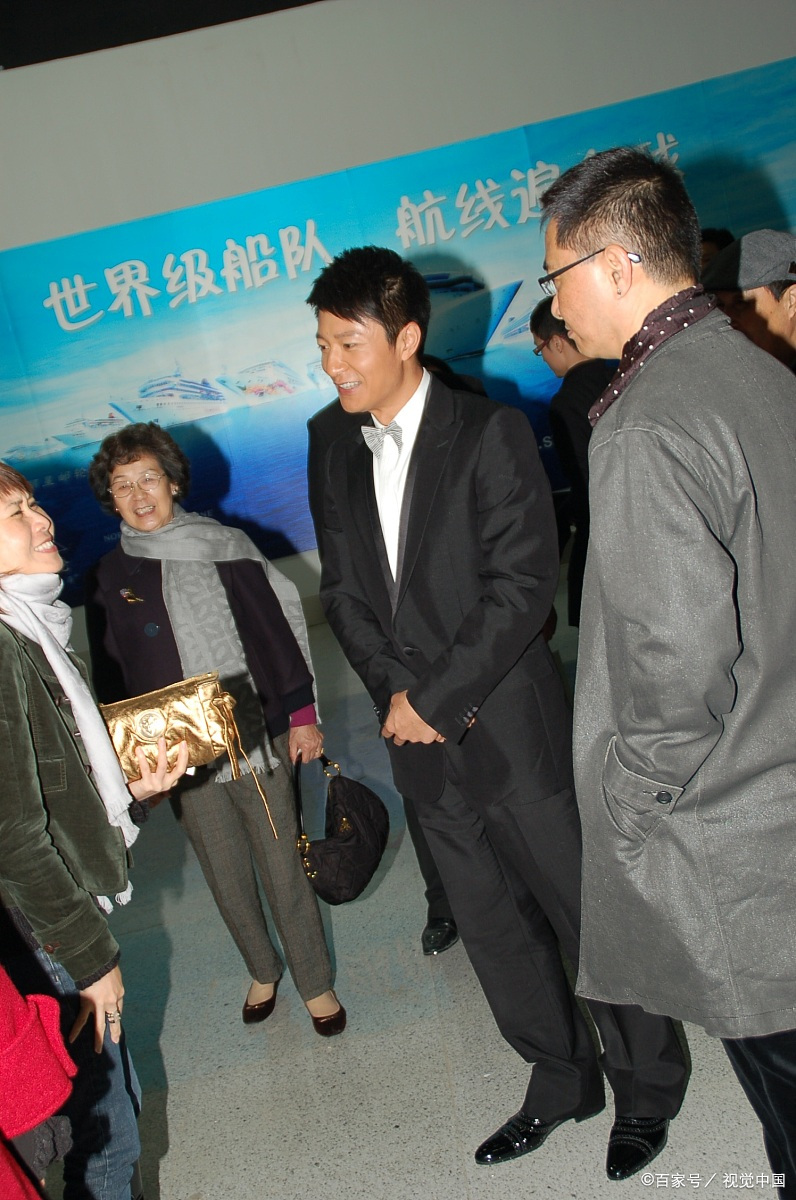 翟总《安家》待不下去，来《重生》卖房了？_百科TA说