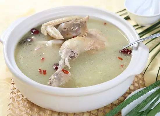 黄孝土鸡汤