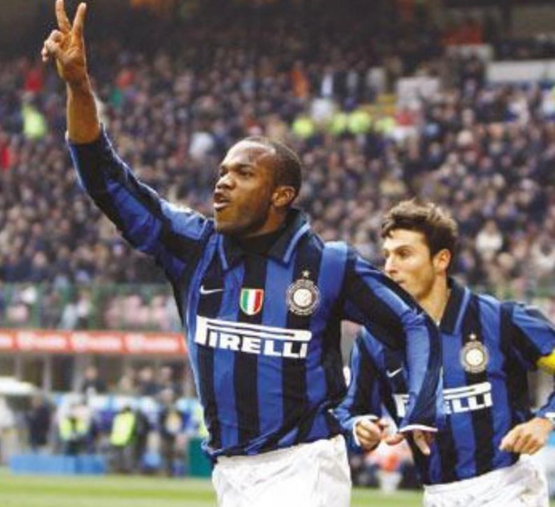 苏亚索(david suazo),1979年11月5日出生于洪都拉斯圣佩德罗苏拉, a