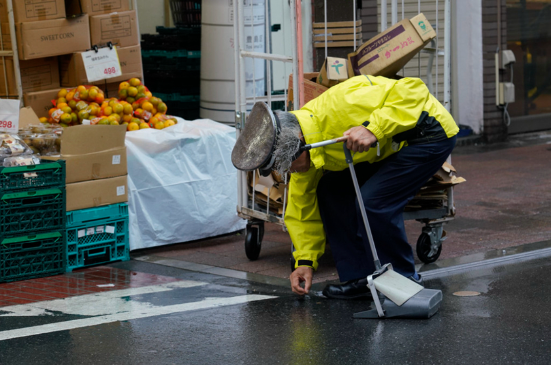 打工吧，老年人！日本退休年龄上调至70，生育率半世纪无起色_百科TA说