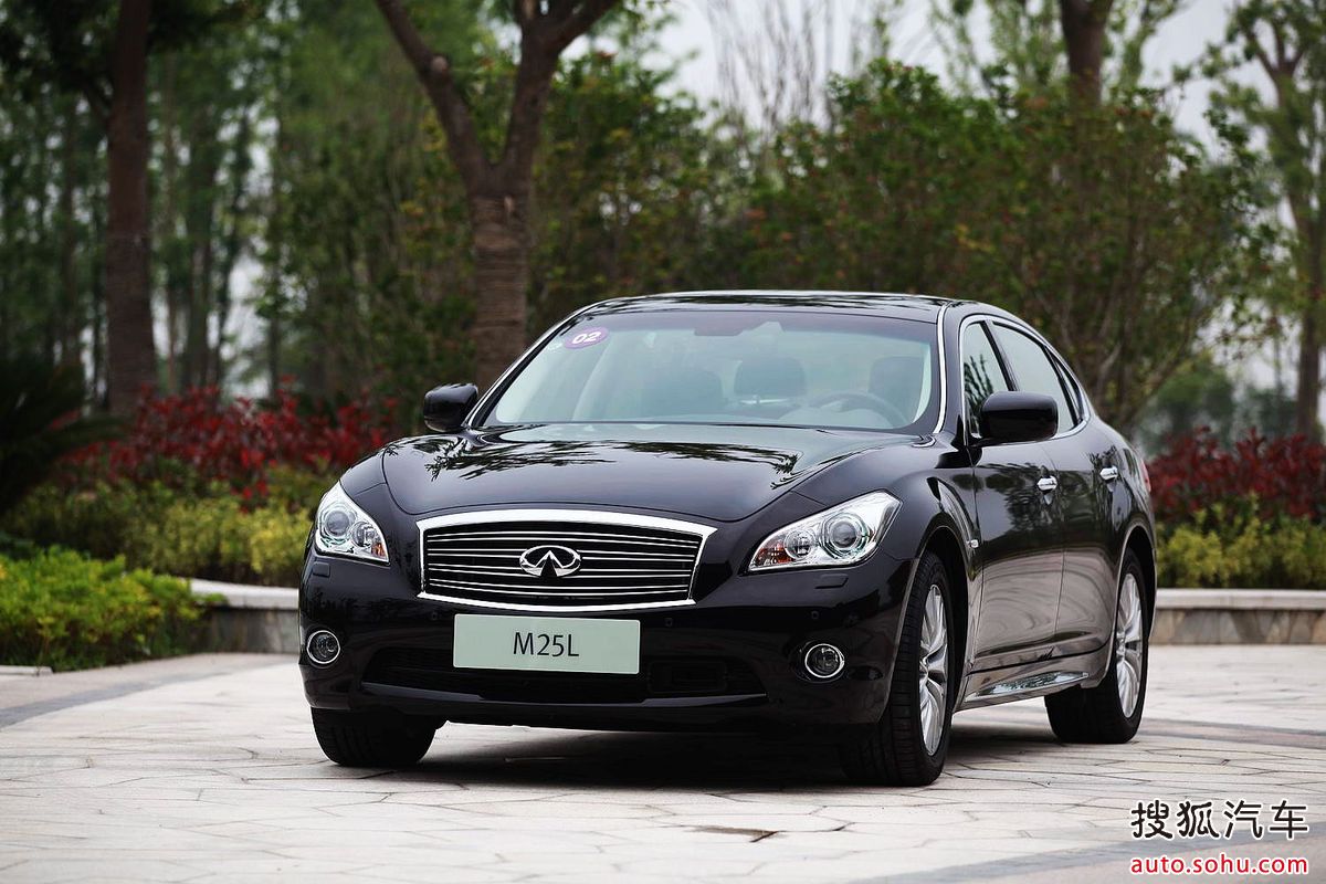 英菲尼迪m