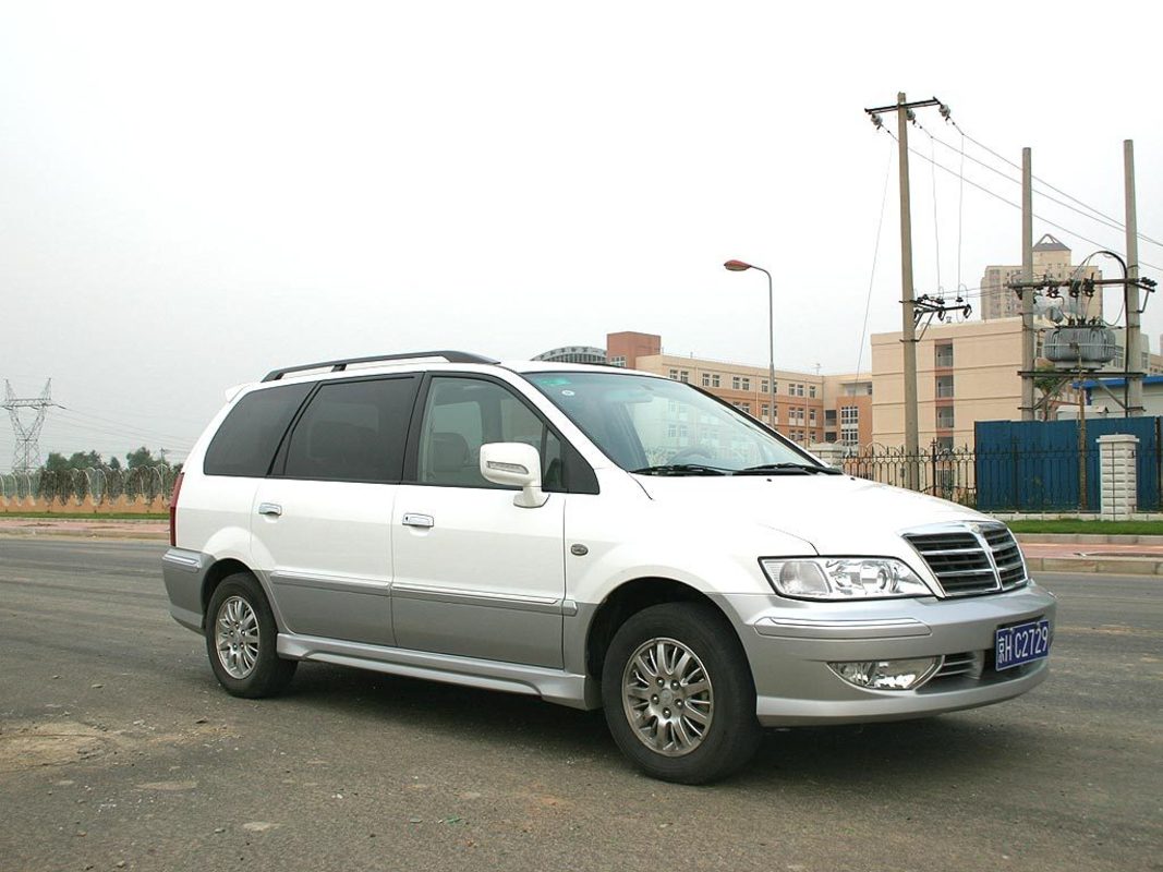  p data-id="gnwntdorww">三菱菱绅是引进自台湾中华汽车的 savrin,而