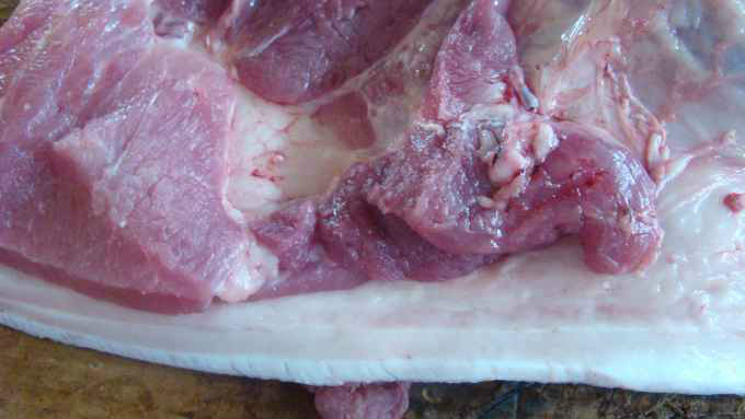 黄色的异常 a href="#" data-lemmaid="486463">猪肉 /a>, "黄膘猪肉"