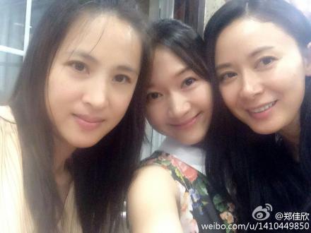  p>郑佳欣,1974年10月28日出生于北京,祖籍广东,毕业于北京电影学院