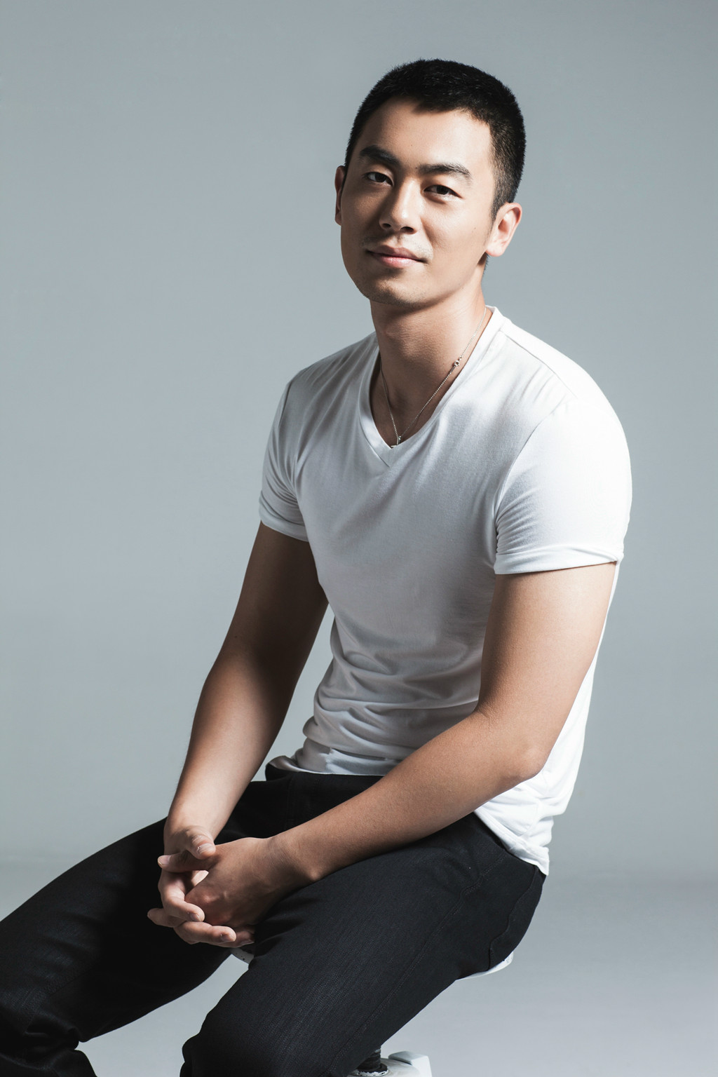  p>朱亚文,1984年4月21日生于江苏省盐城市亭湖区,中国内地影视男演员