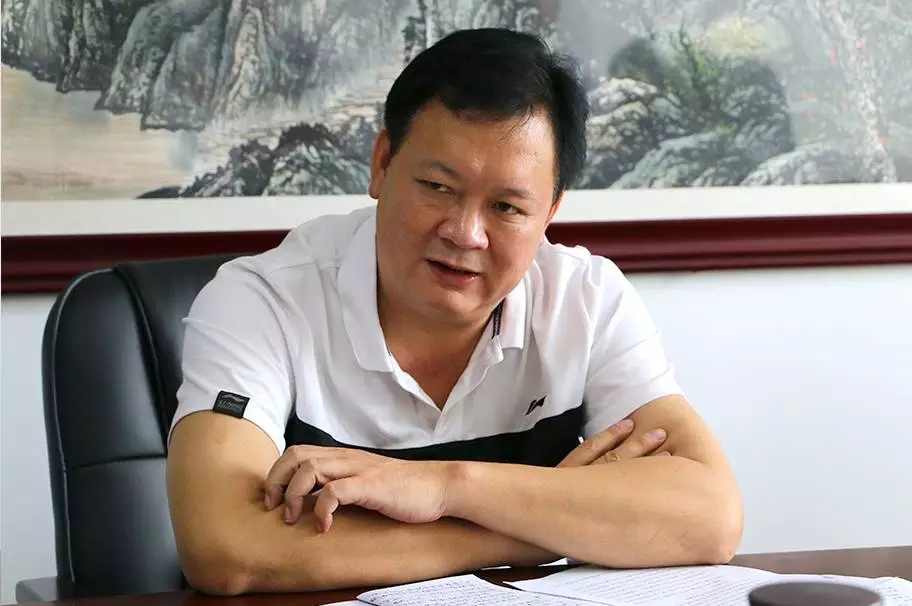  p>黄国荣,信宜市委常委. /p>