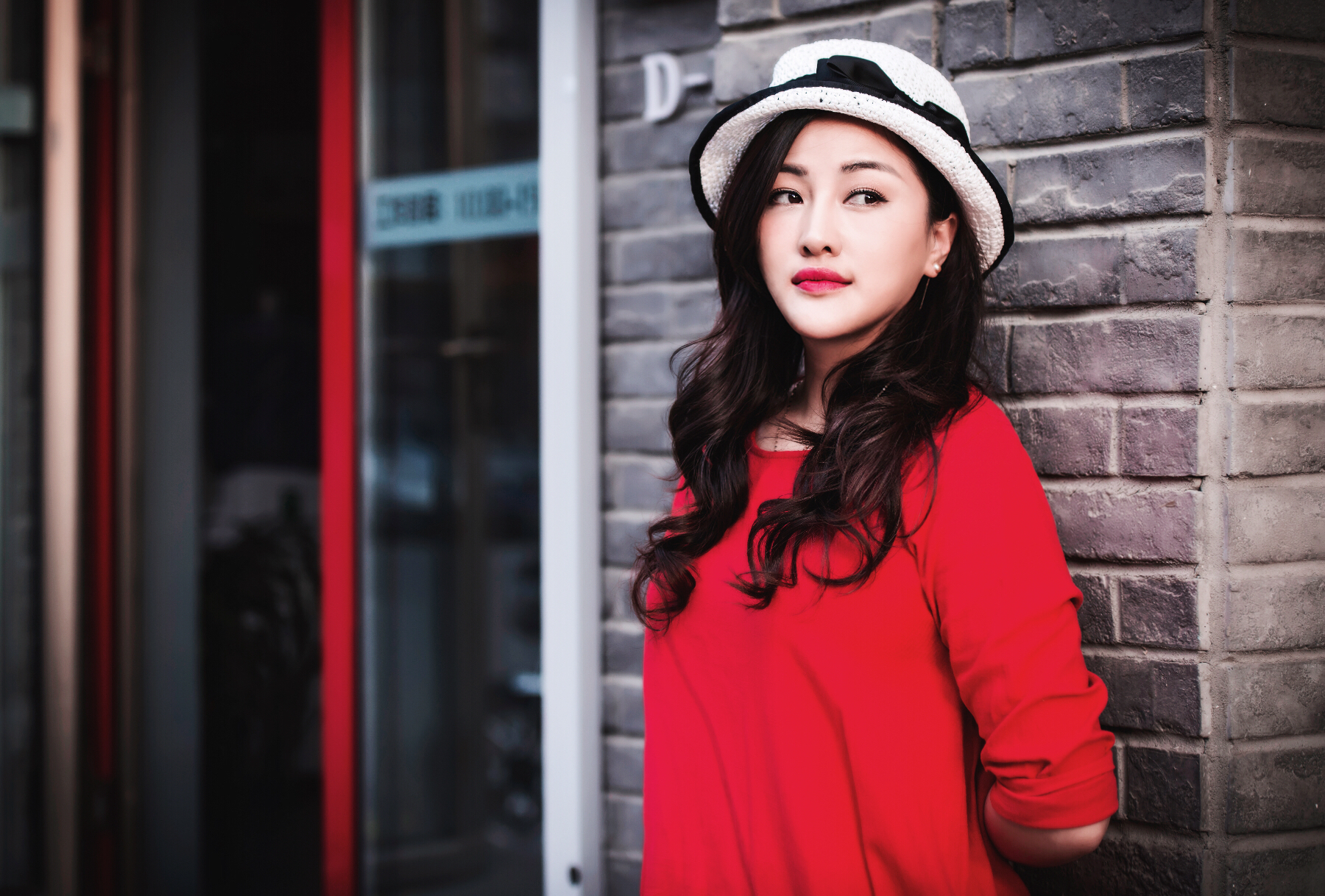  p data-id="go1a2db0ah">王晓庆,制片人,演员.