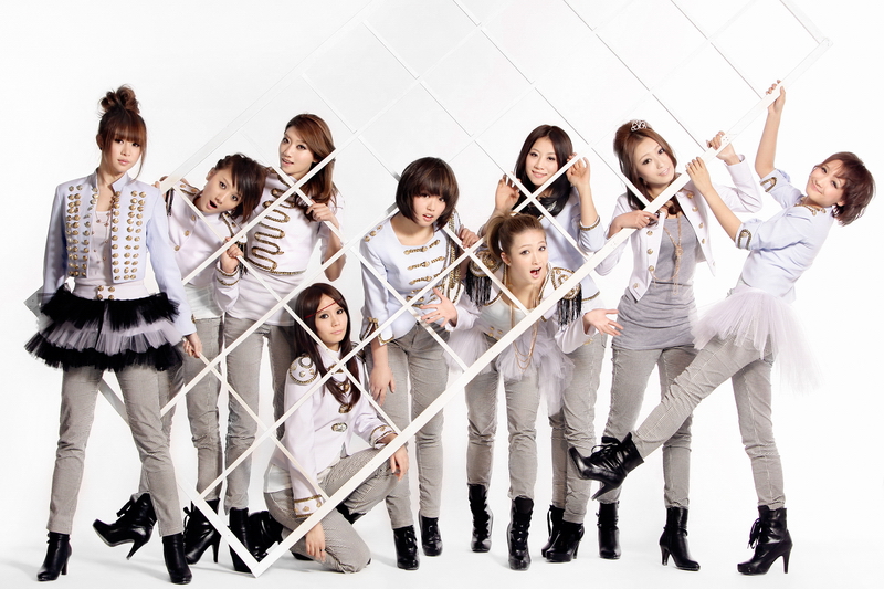  p>idol girls (爱朵女孩)出道发布会于2009年12月21日在北京顺利举行