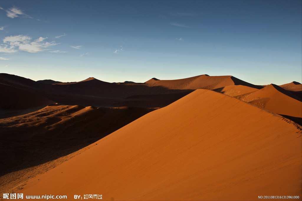 p>吉布生沙漠(gibson desert)位于大沙沙漠(great sandy desert)和