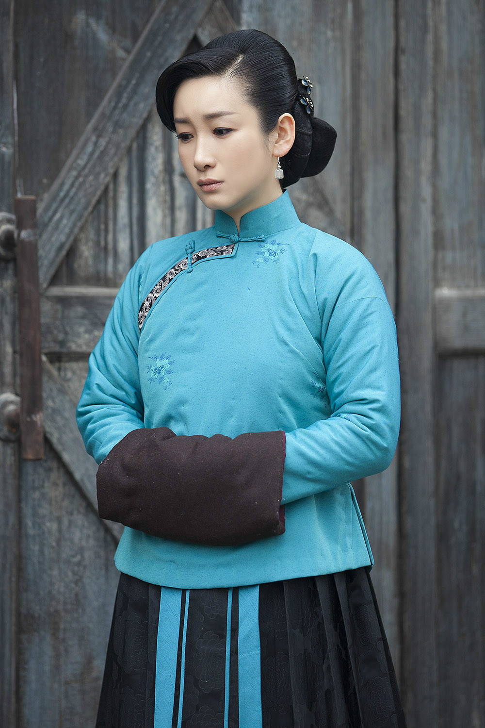  p>秦海璐,1978年8月11日出生在辽宁省营口市,中国内地影视女演员