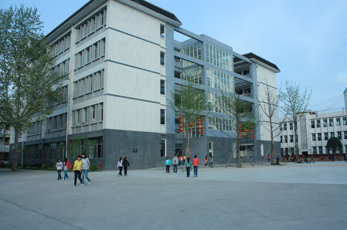 巴中市恩阳区恩阳中学