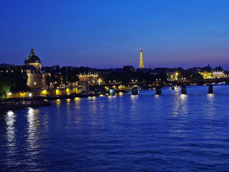  p>塞纳河(seine river),是法国北部大河,全长776.