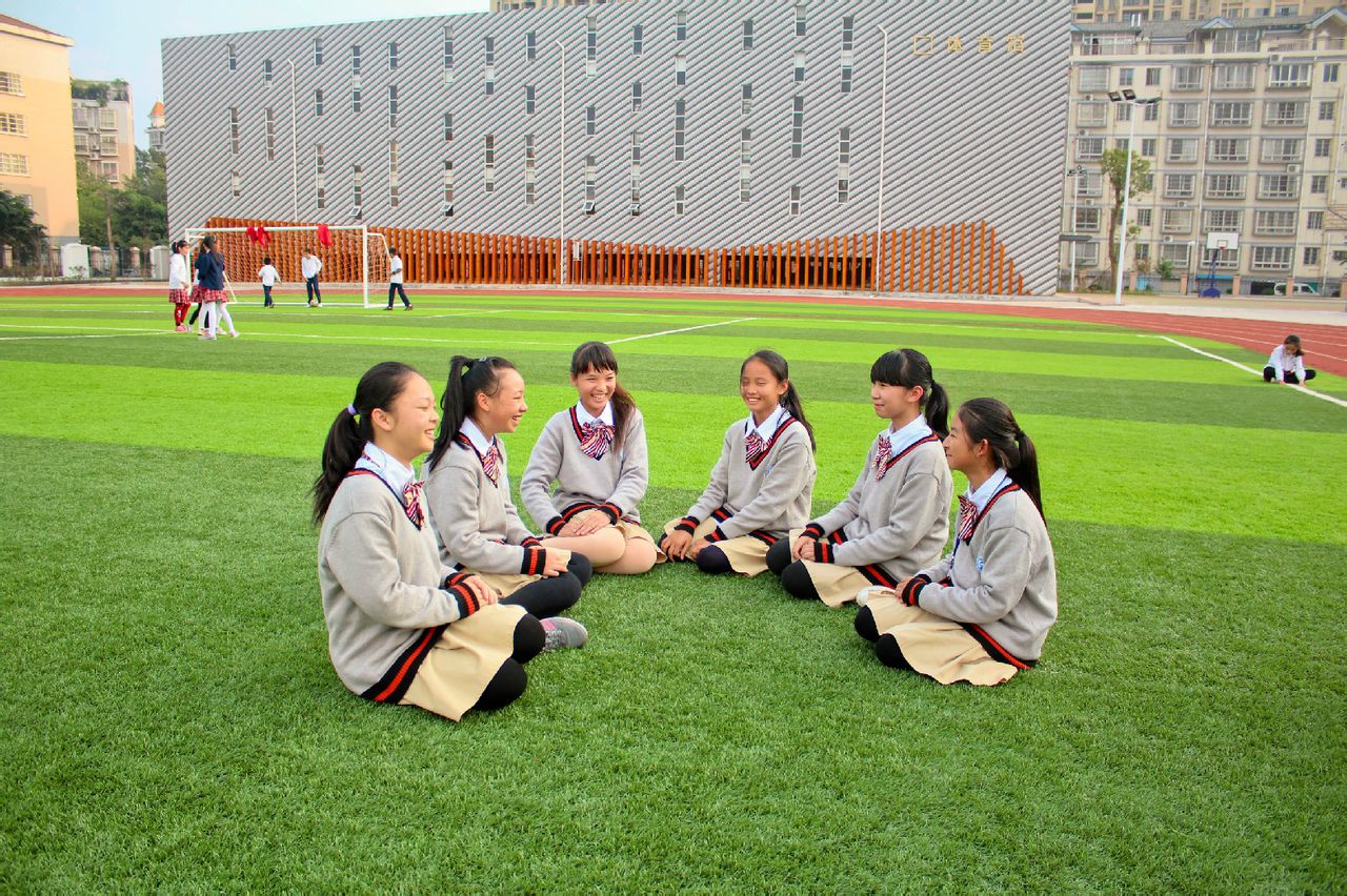 柳州市航鹰中学