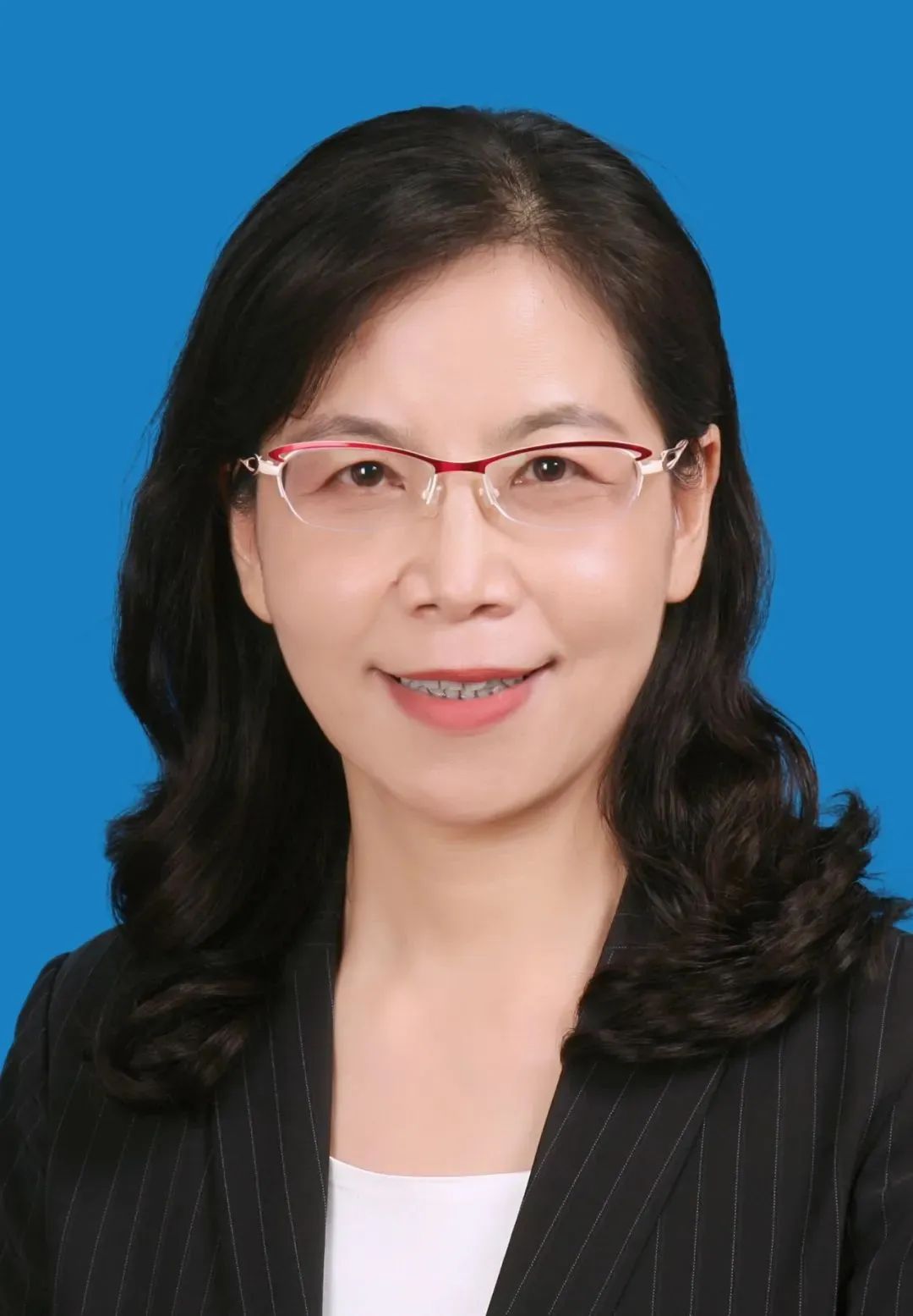  p>张红,女,汉族,河南孟县人.1970年2月生.