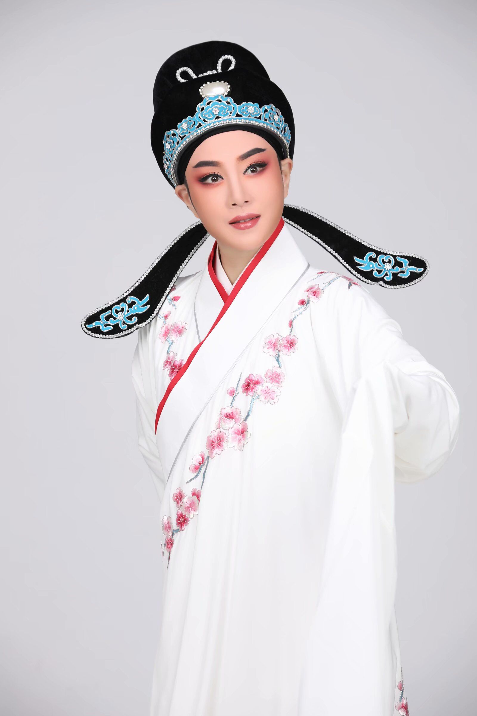  p data-id="2iaxtpjf6ue">缪新斌,女,乐清市越剧团,小生:主攻尹派