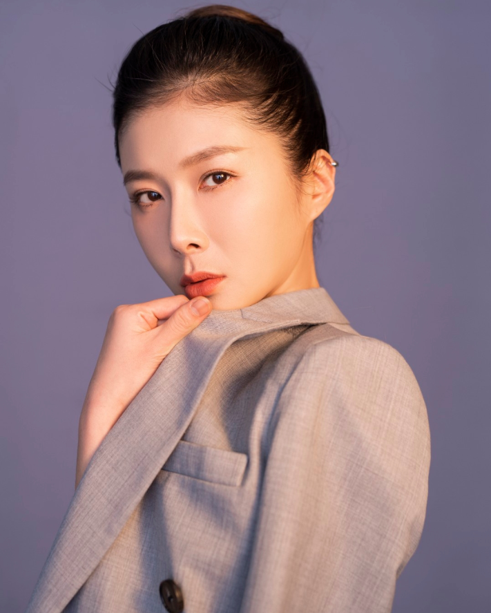 data-ctrid="tpd0nahw7hxm">李怡萱,新疆艺术剧院话剧团二级演员 