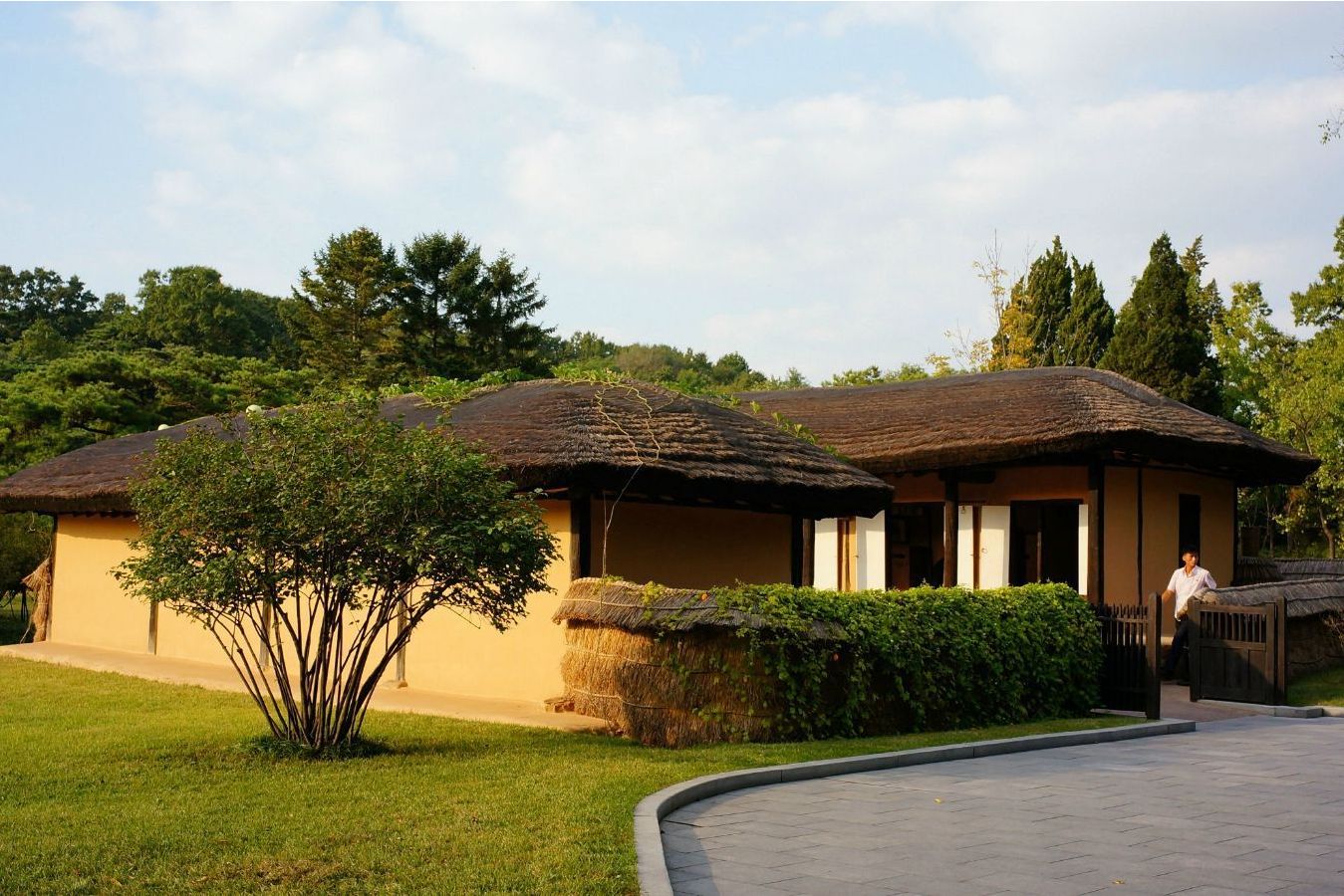  p data-id="gnwov1kpvj"> b>万景台 /b>(朝鲜语:         )是以能