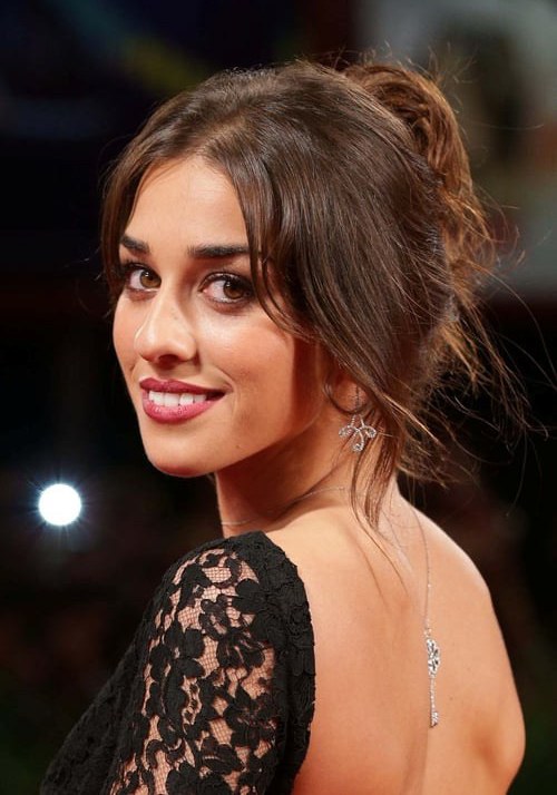  p data-id="tlpgcrq7yfrw">西蒙纳·塔巴斯科(simona tabasco),演员