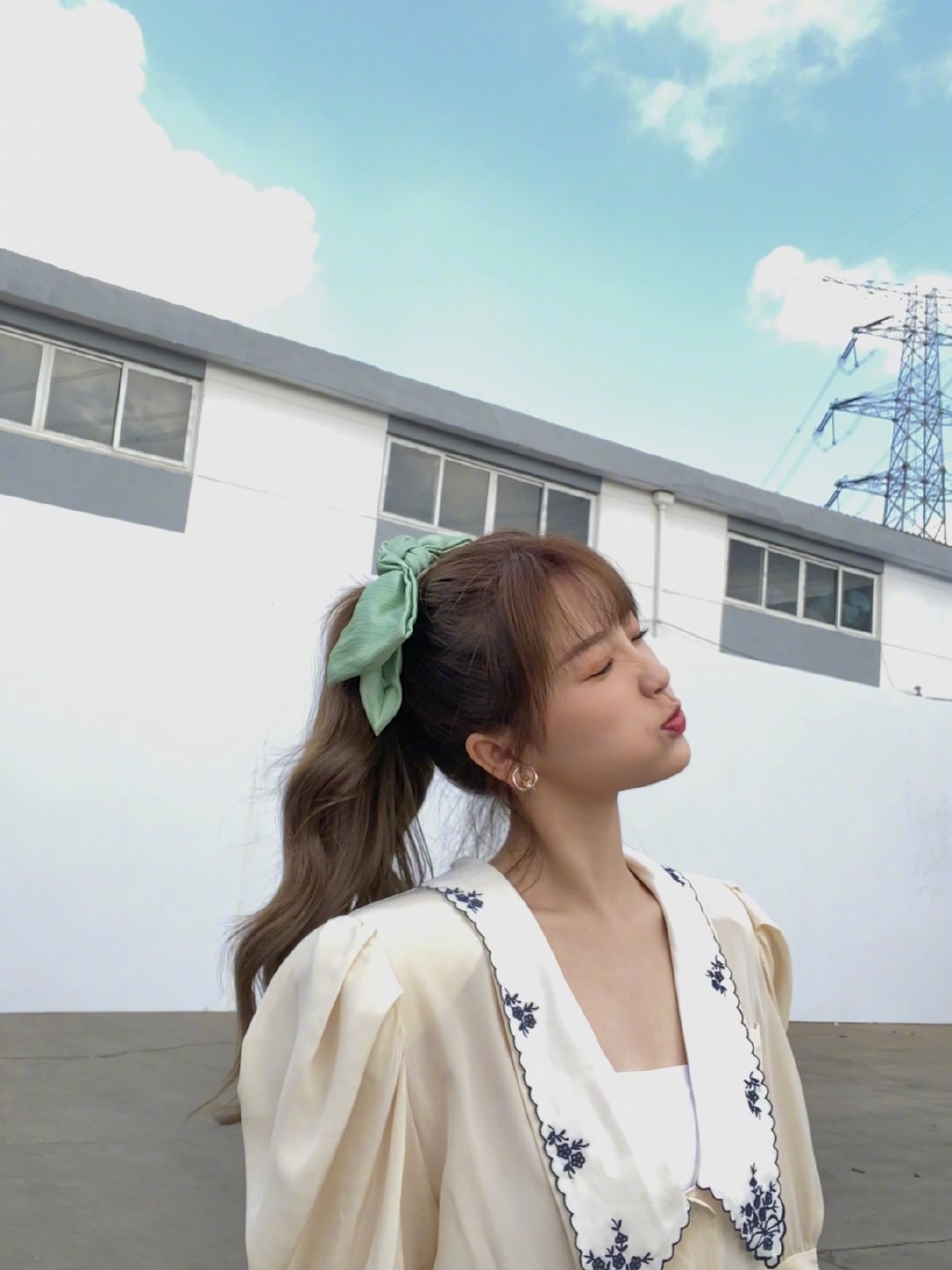  p>虞书欣,1995年12月18日出生于上海市,中国内地女演员,歌手.