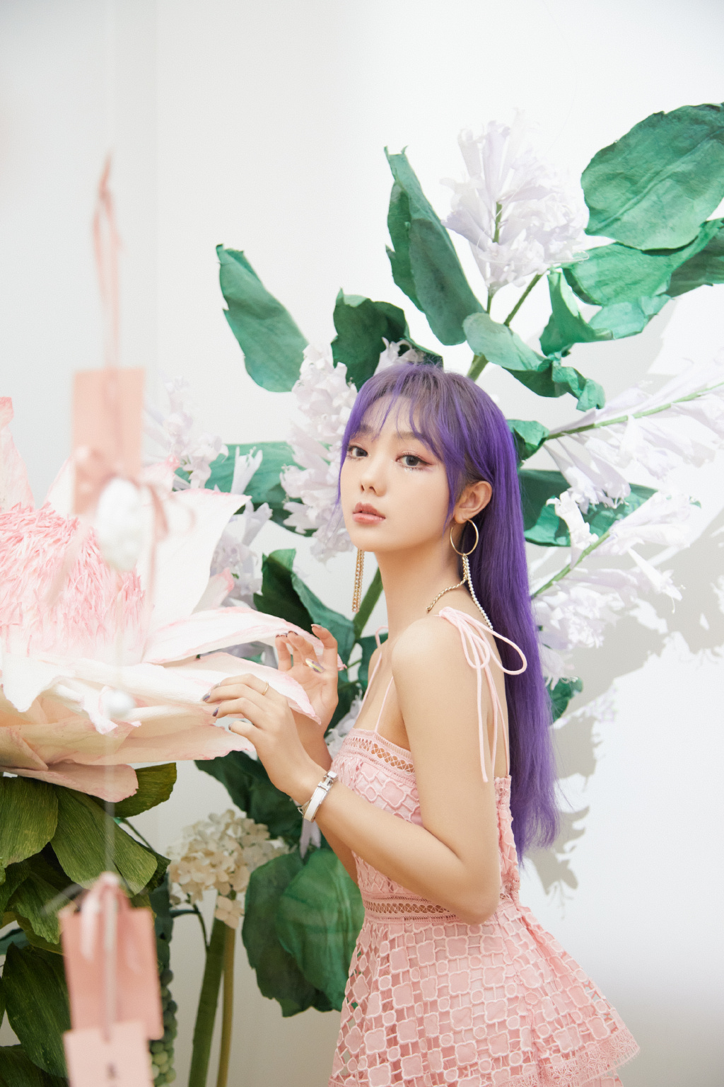 ">李紫婷(mimi lee),2000年1月20日出生于泰国曼谷,泰籍华裔女歌手