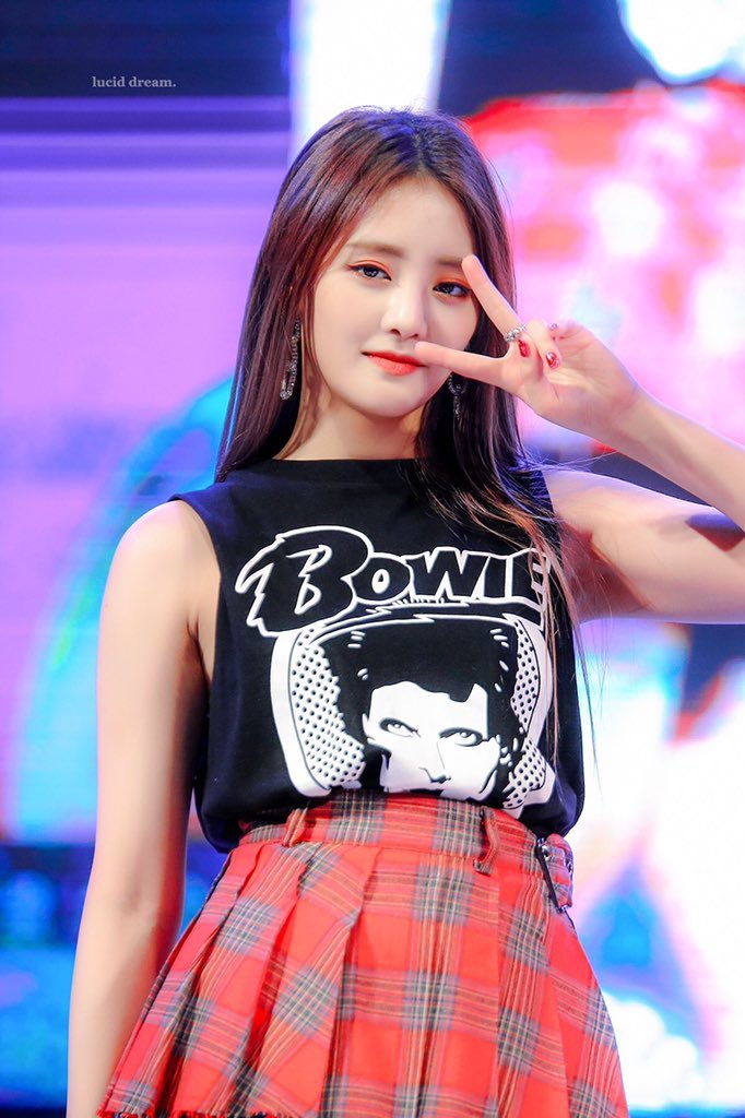 nicha yontararak),1997年10月23日出生于泰国曼