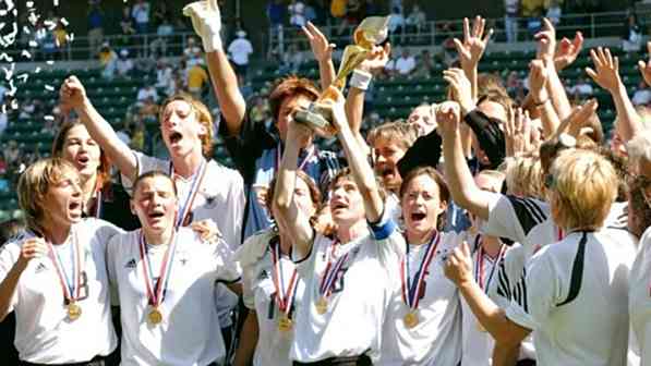 德国队获得2003年女足世界杯冠军